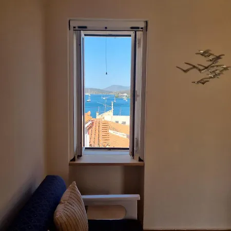 Evi's Touch 2 Apartment